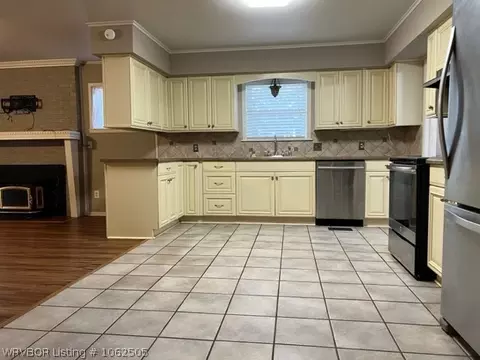 2304 S 65th St, Fort Smith, AR 72903 photo 7