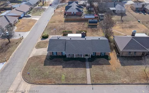 1418 Southridge Ln, Fort Smith, AR 72908 photo 3