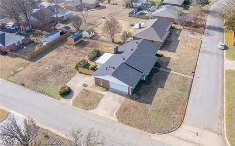 1418 Southridge Ln, Fort Smith, AR 72908 photo 4