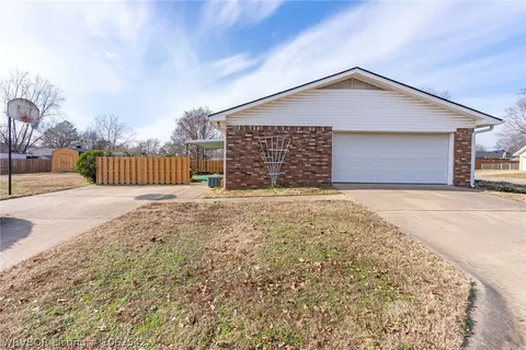 1418 Southridge Ln, Fort Smith, AR 72908 photo 5