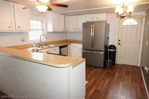 8929 Horseshoe Loop, Hackett, AR 72937 photo 12