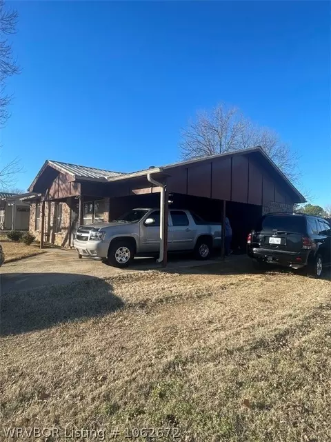 100 Rowe Ave, Pocola, OK 74902 photo 2