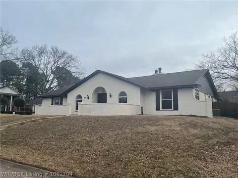 7816 Dover Cir, Fort Smith, AR 72903 photo 2
