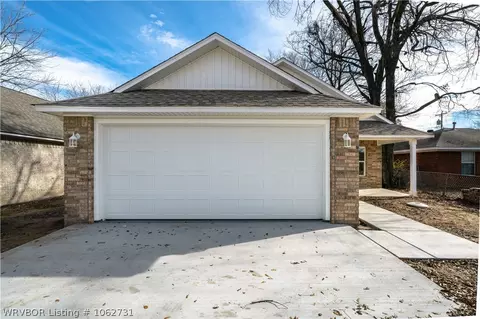 2310 N 32nd St, Fort Smith, AR 72904