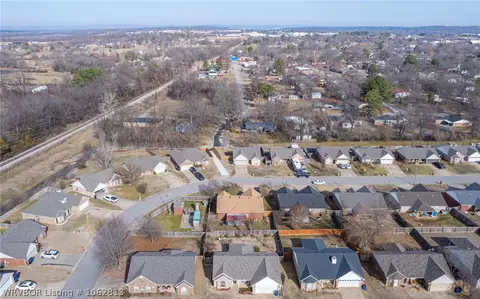308 Chateau Dr, Fort Smith, AR 72908 photo 48