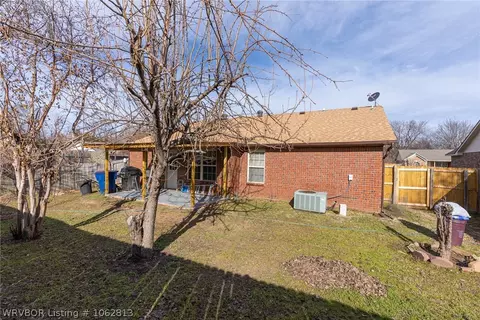 308 Chateau Dr, Fort Smith, AR 72908 photo 25
