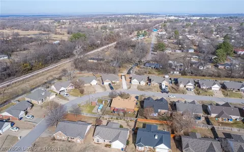 308 Chateau Dr, Fort Smith, AR 72908 photo 47