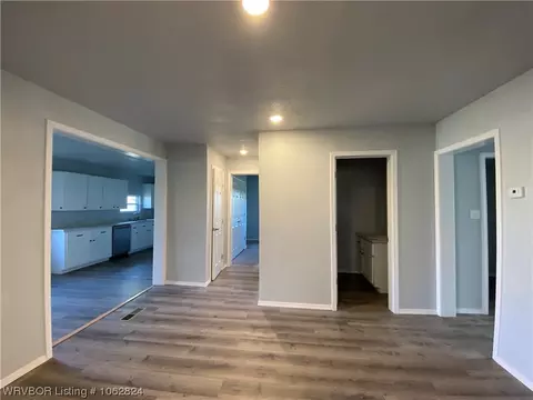414 Broadway St, Huntington, AR 72940 photo 4