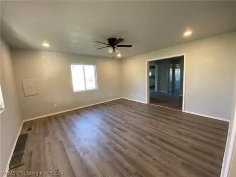 414 Broadway St, Huntington, AR 72940 photo 3