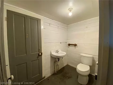 517 Jefferson Ave, Midland, AR 72945 photo 28