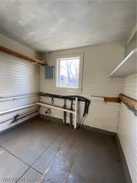 517 Jefferson Ave, Midland, AR 72945 photo 29