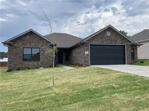 9104 Maysview Ln, Fort Smith, AR 72916