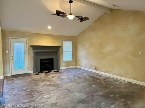 400 Village Dr, Lavaca, AR 72941 photo 4