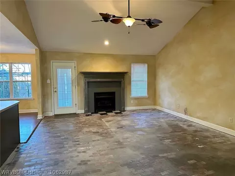 400 Village Dr, Lavaca, AR 72941 photo 5