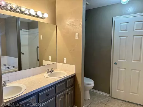 400 Village Dr, Lavaca, AR 72941 photo 15