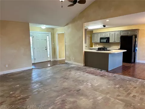 400 Village Dr, Lavaca, AR 72941 photo 6