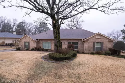 2116 Warwick Pl, Fort Smith, AR 72903 photo 2