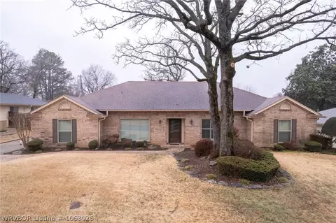 2116 Warwick Pl, Fort Smith, AR 72903 photo 5