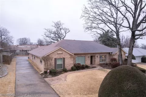 2116 Warwick Pl, Fort Smith, AR 72903 photo 3