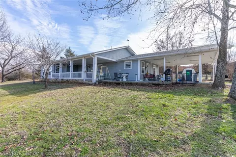 9152 Raymond Landtrip Rd, Mansfield, AR 72944