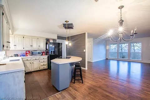 2005 E Hickory St, Greenwood, AR 72936 photo 8