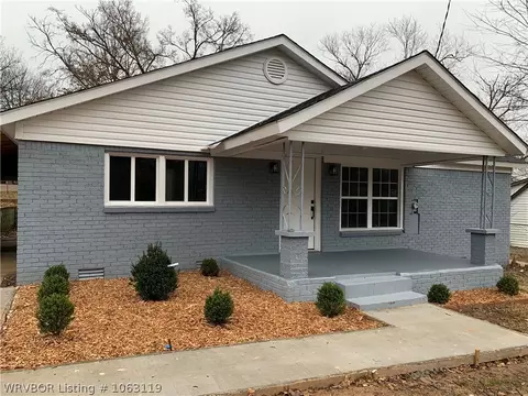 1302 N 3rd St, Ozark, AR 72949 photo 2