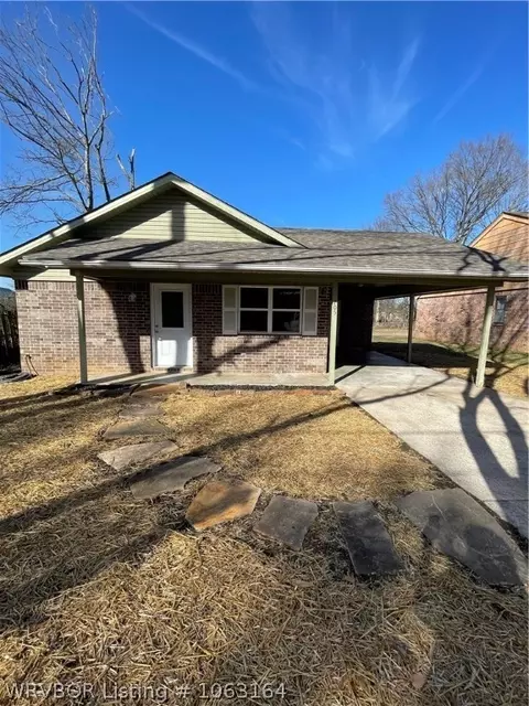 205 Brown St, Paris, AR 72855 photo 2