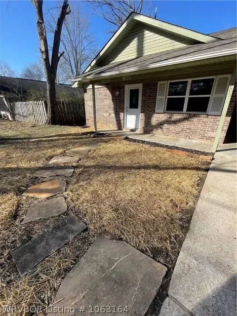 205 Brown St, Paris, AR 72855 photo 4