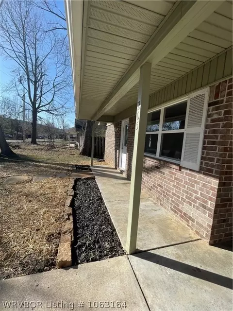 205 Brown St, Paris, AR 72855 photo 3
