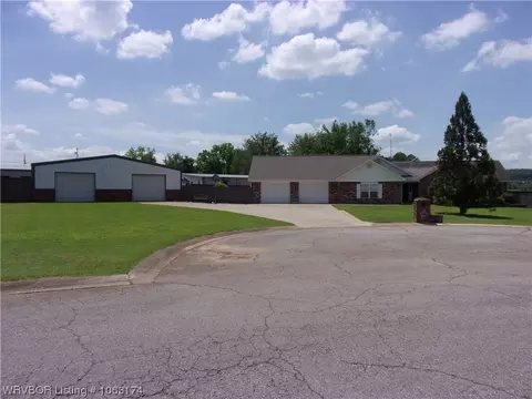 2711 Whitney Dr, Ozark, AR 72949