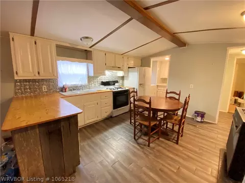 622 E Front Ave, Chester, AR 72934 photo 10