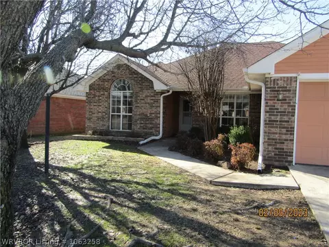 7704 S 25th St, Fort Smith, AR 72908 photo 1