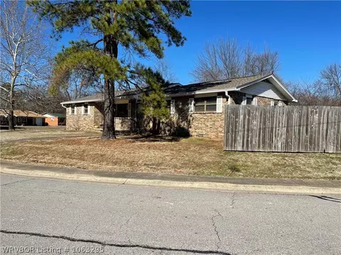 8317 Hermitage Cir, Fort Smith, AR 72908 photo 1