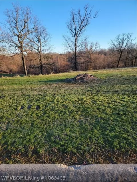 510 Ledanna Dr, Van Buren, AR 72956