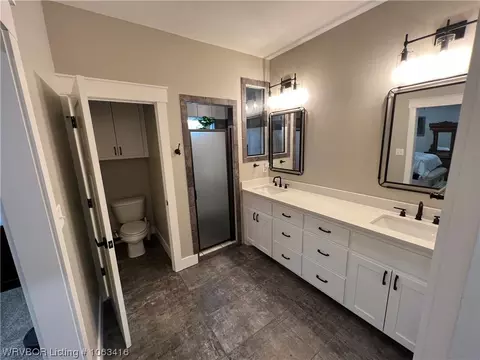 1910 Ebbing Loop, Barling, AR 72923 photo 19