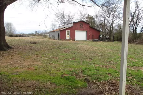 2198 5th, Paris, AR 72855 photo 3