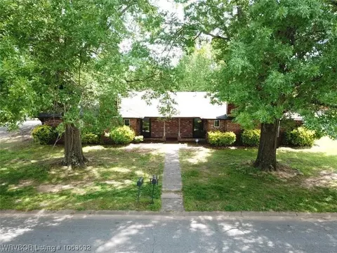 4604 Windsor Dr, Fort Smith, AR 72904