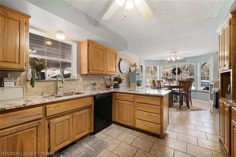8404 Timber Ridge Rd, Ozark, AR 72949 photo 6