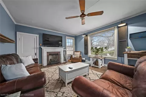 2011 S S St, Fort Smith, AR 72901 photo 2