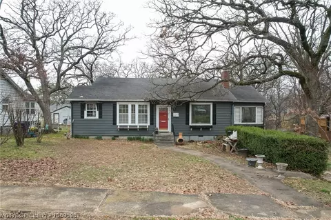 2011 S S St, Fort Smith, AR 72901 photo 1