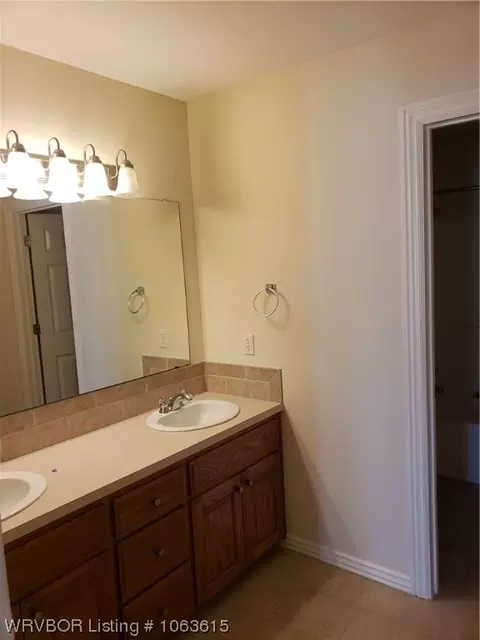 8409 Hannah Ct, Fort Smith, AR 72903 photo 14