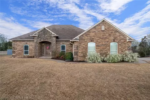 8509 S Camp Trl, Van Buren, AR 72956