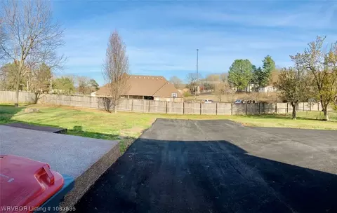406 7th St, Barling, AR 72923 photo 30
