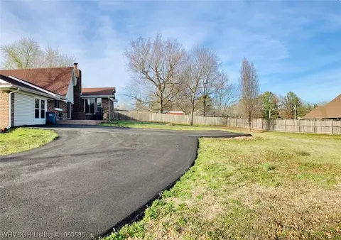 406 7th St, Barling, AR 72923 photo 31