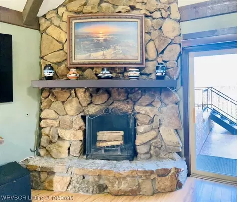 406 7th St, Barling, AR 72923 photo 4