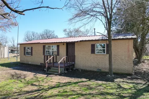 205 Howard St, Pocola, OK 74902 photo 2