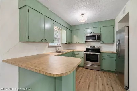 6 E Columbus St, Lavaca, AR 72941 photo 11
