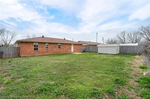 6 E Columbus St, Lavaca, AR 72941 photo 25