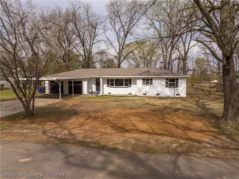 5517 Cross Ln, Fort Smith, AR 72904 photo 4