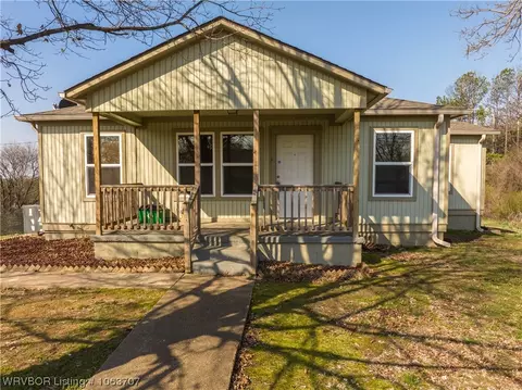105 Arkansas St, Van Buren, AR 72956
